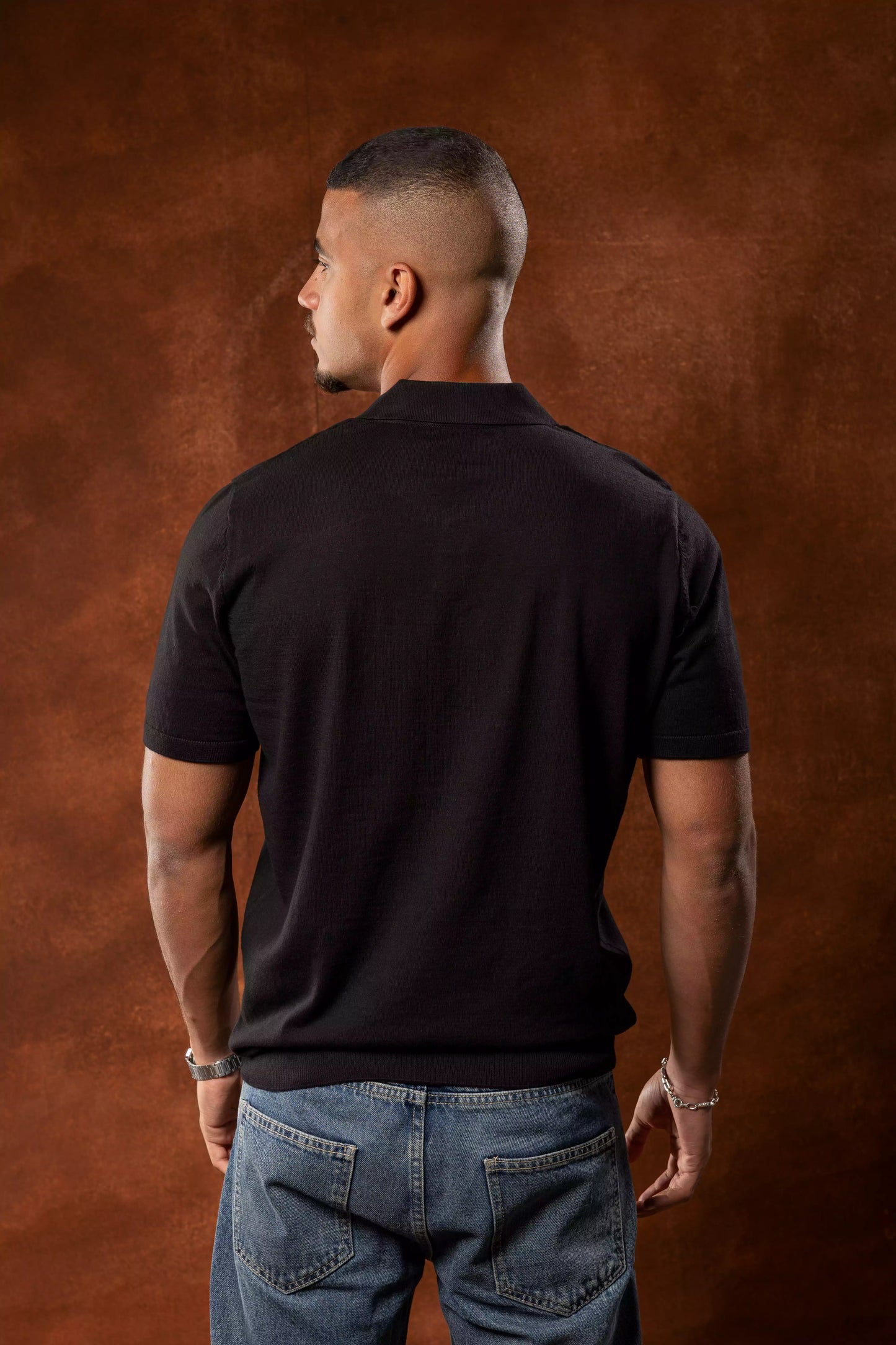 Black knitted T-shirt