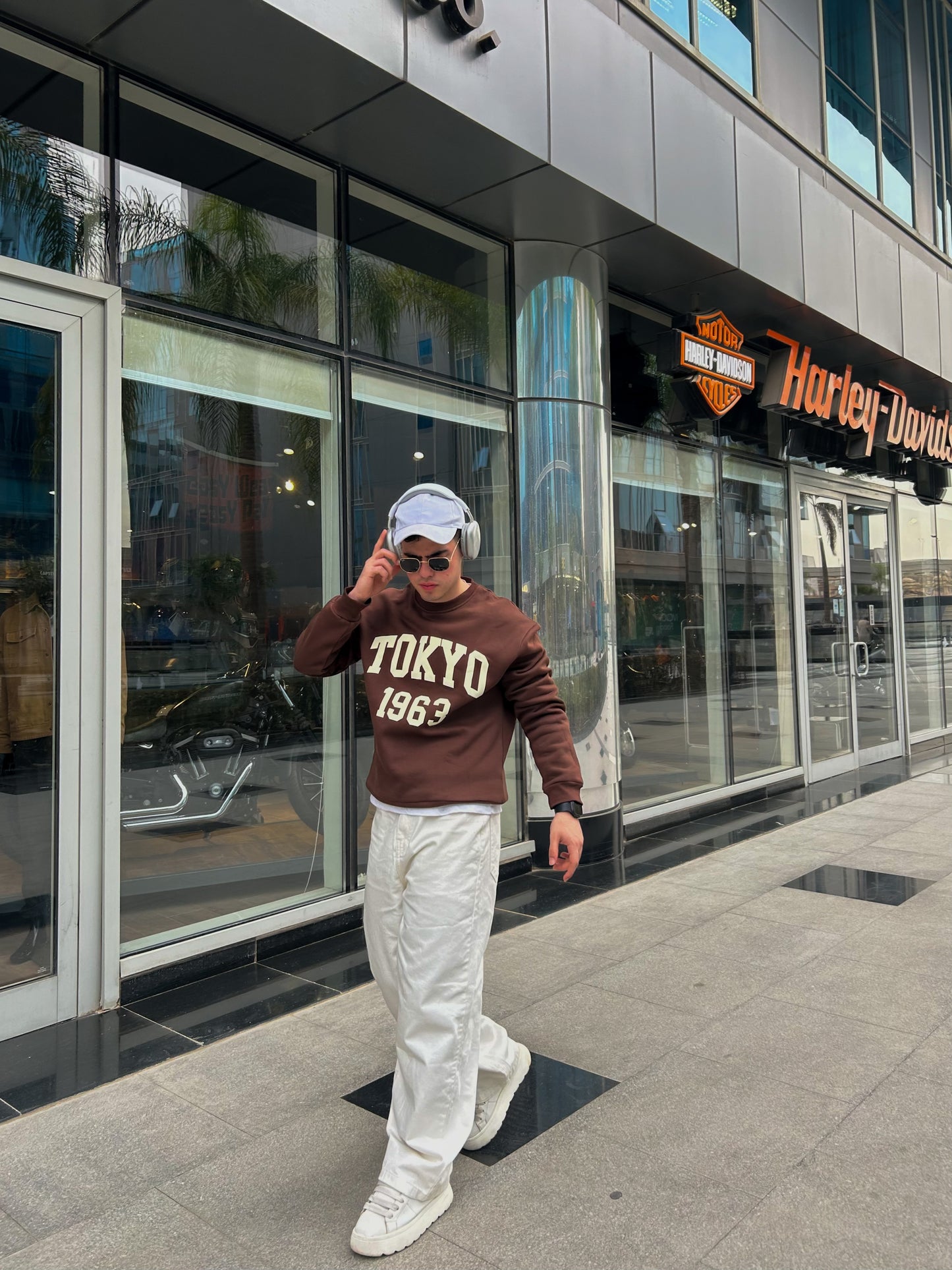 Tokyo 1963 Sweatshirt - Premium Brown