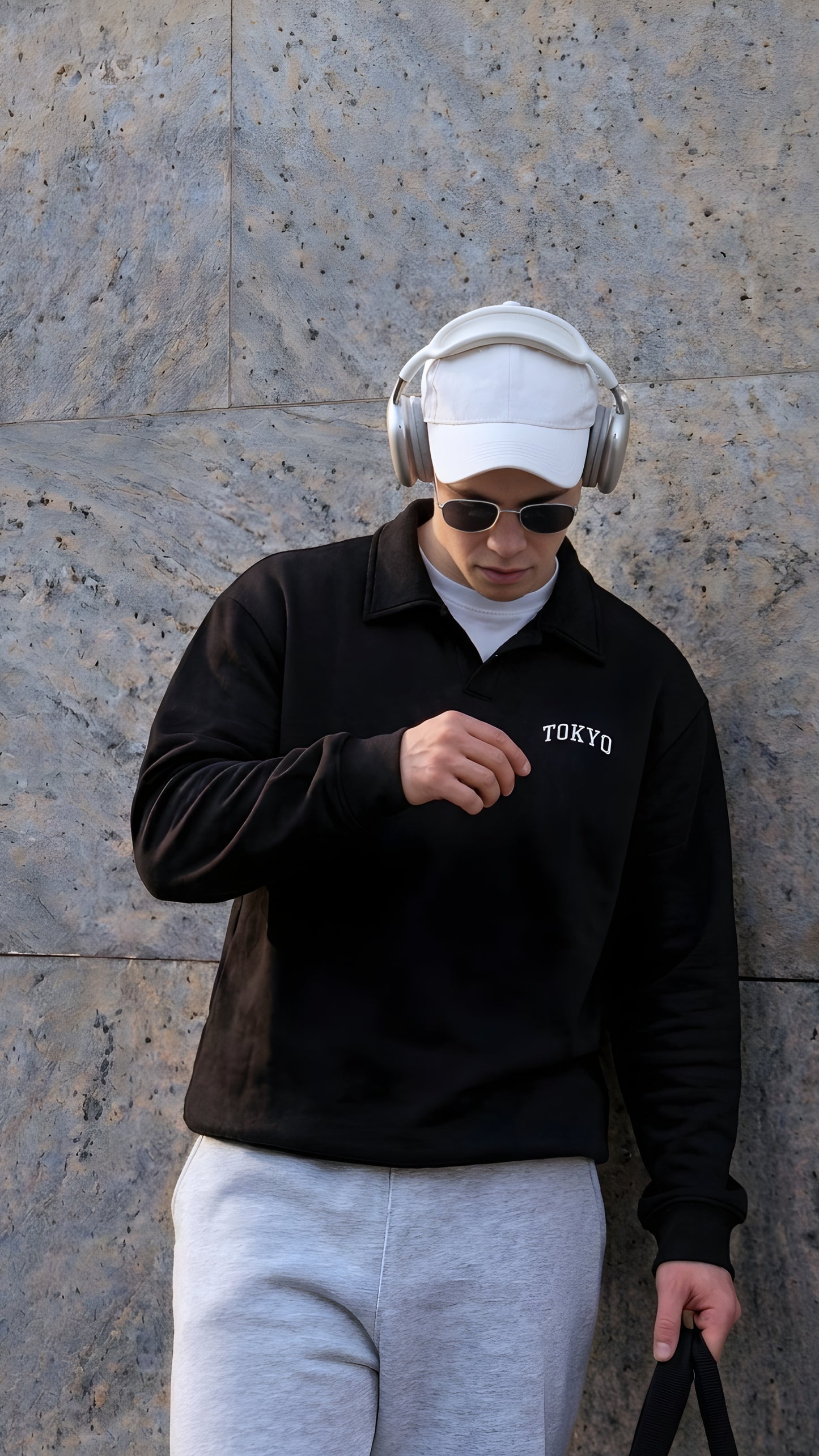 Black “TOKYO” Oversized Sweatshirt